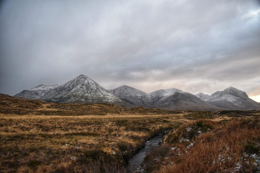 red_cuillin_snow